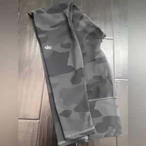 Alo Vapor Camo Leggings